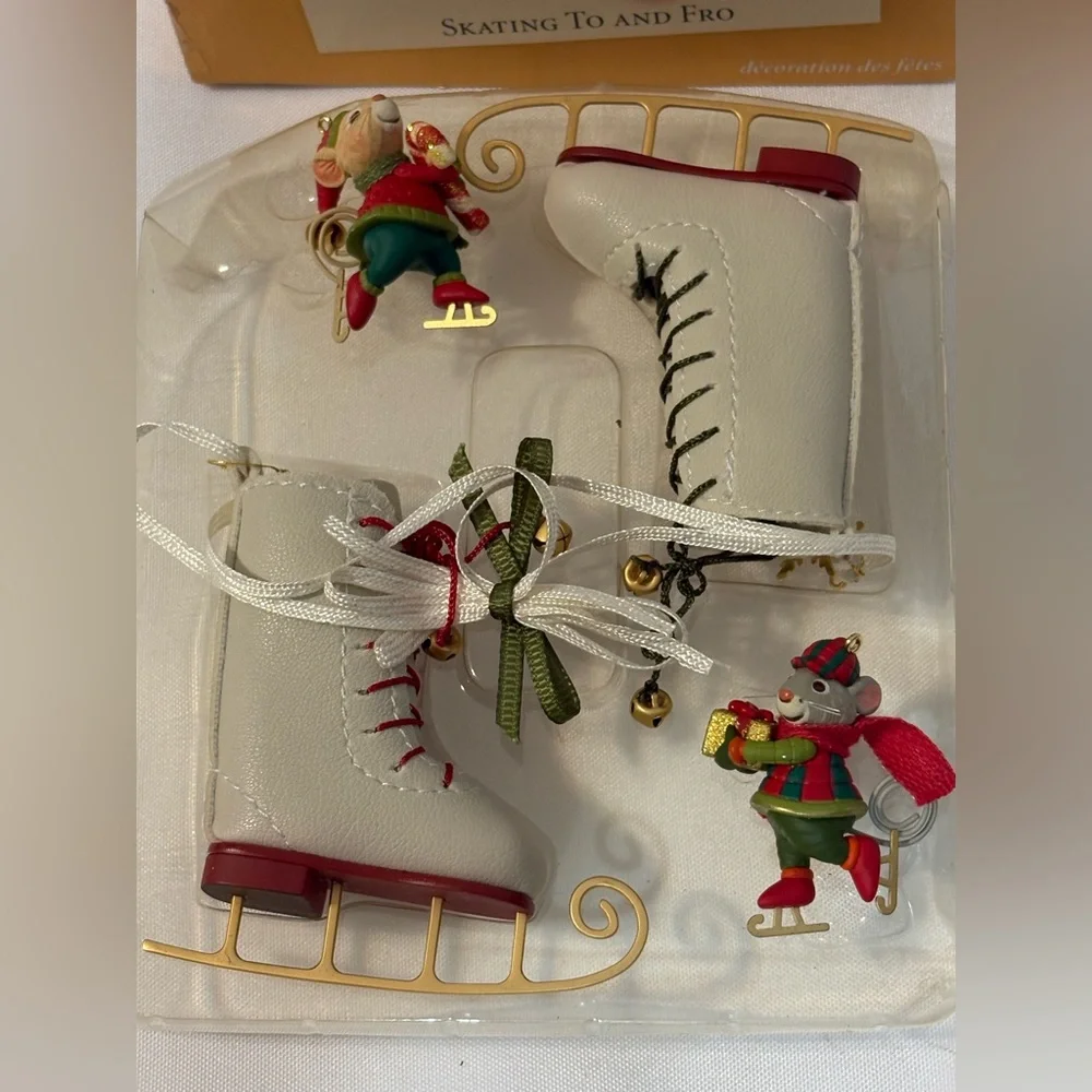 HALLMARK 2003 Keepsake Ornament Club Exclusive Christmas Skating To And Fro Mice